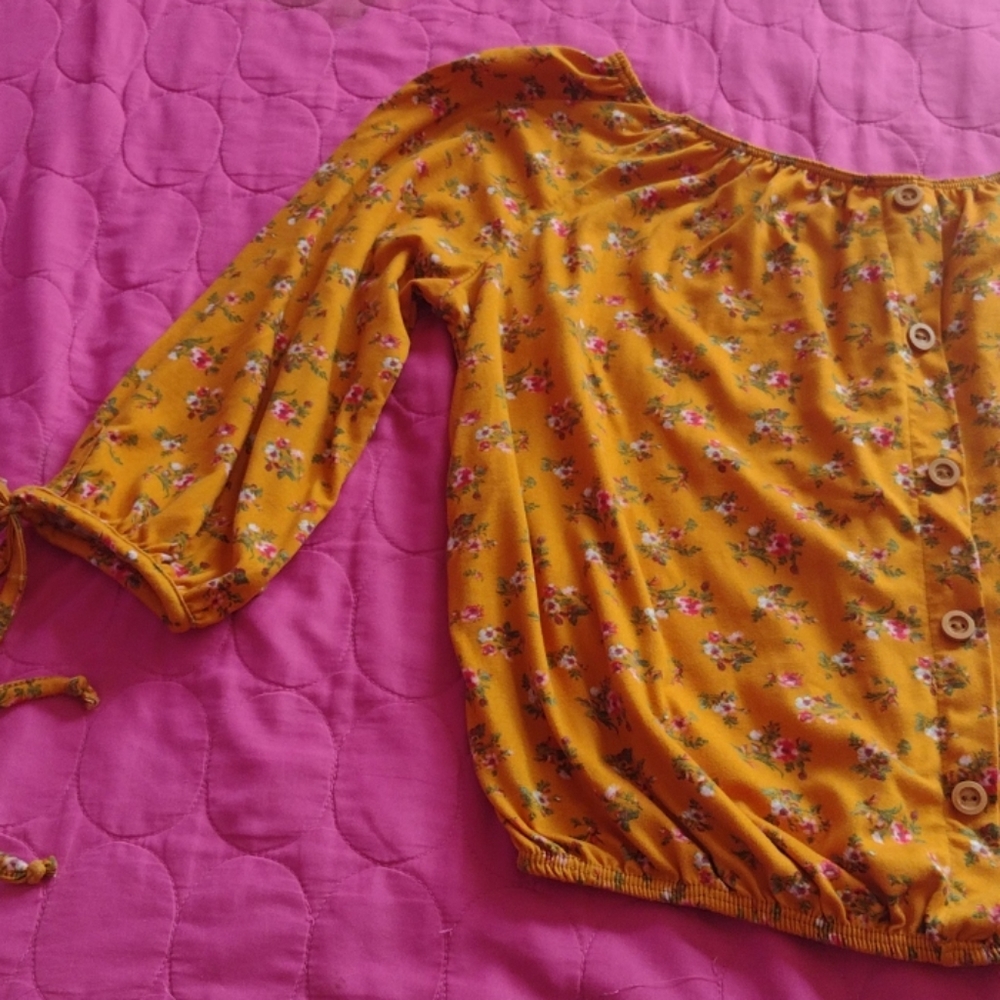 Long sleeve oof the shoulder top